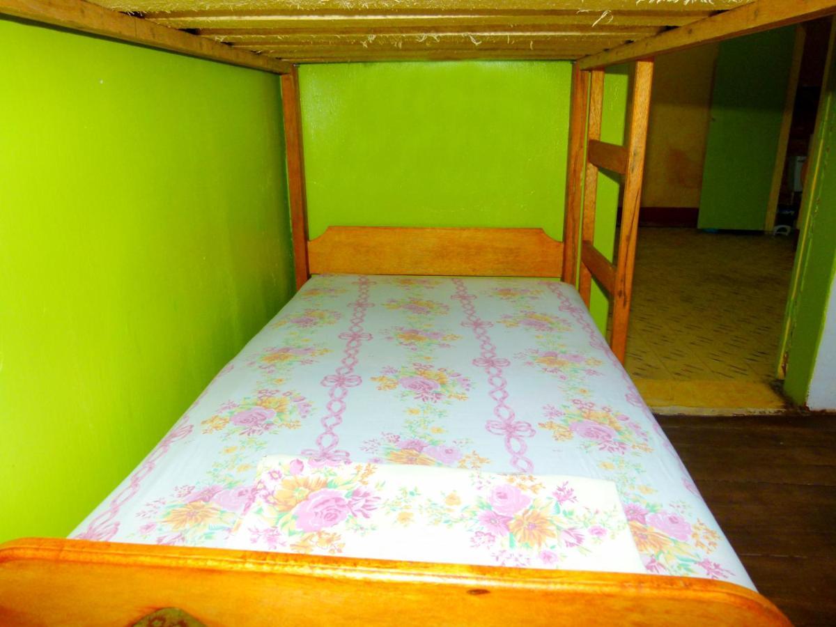 Bed and Breakfast A&T Amazon Backpacker'S Iquitos Exterior foto