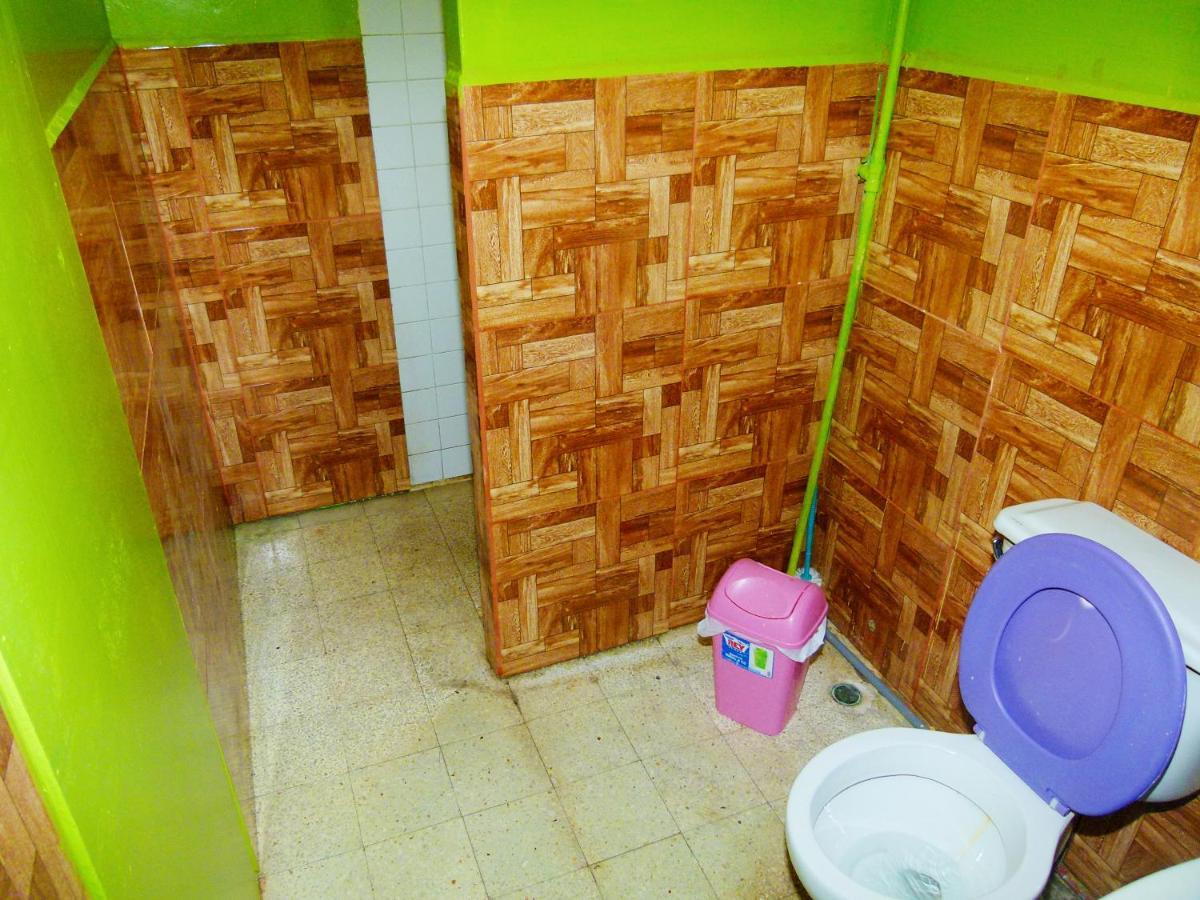 Bed and Breakfast A&T Amazon Backpacker'S Iquitos Exterior foto